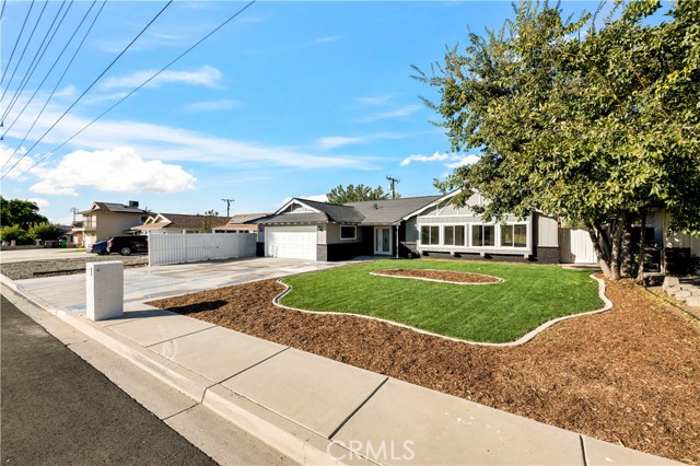 Detail Gallery Image 4 of 25 For 40864 Johnston Ave, Hemet,  CA 92544 - 3 Beds | 2 Baths