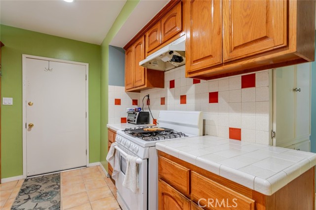 Detail Gallery Image 19 of 40 For 2945 Estara Ave, Los Angeles,  CA 90065 - 4 Beds | 2 Baths