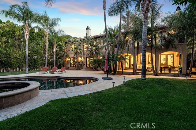 23115 Erwin Street, Woodland Hills CA: https://media.crmls.org/medias/e8848dd8-c940-4444-adcb-8ec5379c5478.jpg