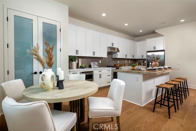 Detail Gallery Image 5 of 22 For 18016 Roch Ct, Fountain Valley,  CA 92708 - 3 Beds | 2/1 Baths