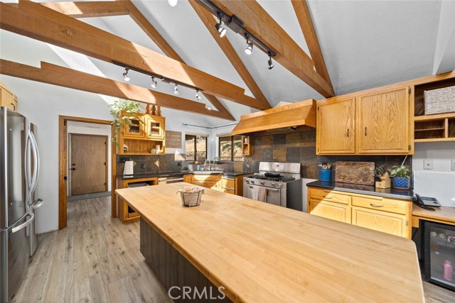 Detail Gallery Image 16 of 67 For 29670 Skyline Dr, Tehachapi,  CA 93561 - 6 Beds | 3/1 Baths