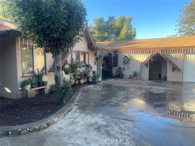 Detail Gallery Image 7 of 10 For 10450 Gramercy Pl., Riverside,  CA 92505 - 5 Beds | 2 Baths