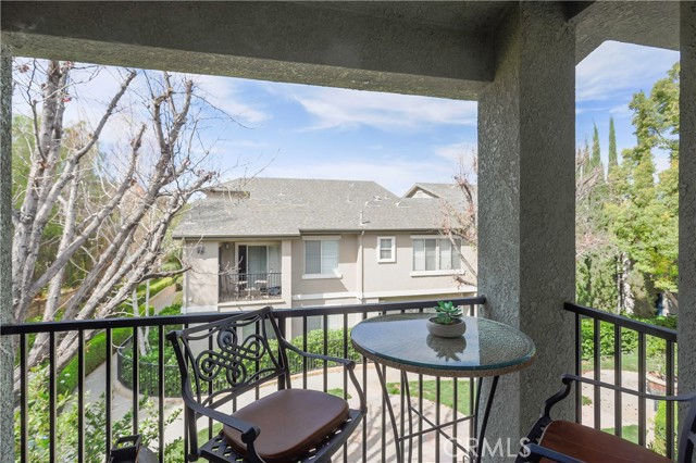Detail Gallery Image 5 of 20 For 20000 Plum Canyon #1126,  Saugus,  CA 91350 - 1 Beds | 1 Baths