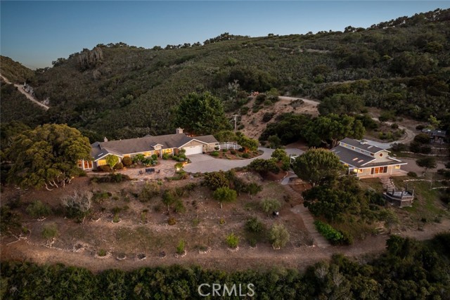2650 Skyview Trail, San Luis Obispo CA: https://media.crmls.org/medias/e887821c-53f7-4dc6-a067-8871821e4272.jpg