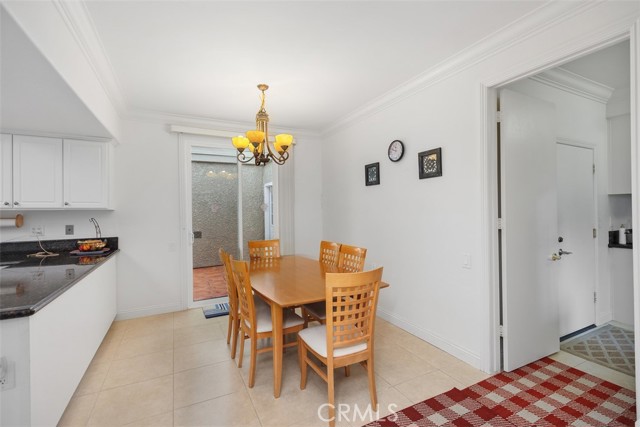 5594 Avenida Sosiega W, Laguna Woods CA: https://media.crmls.org/medias/e8879acd-336c-4fb4-baaa-127f6a868959.jpg