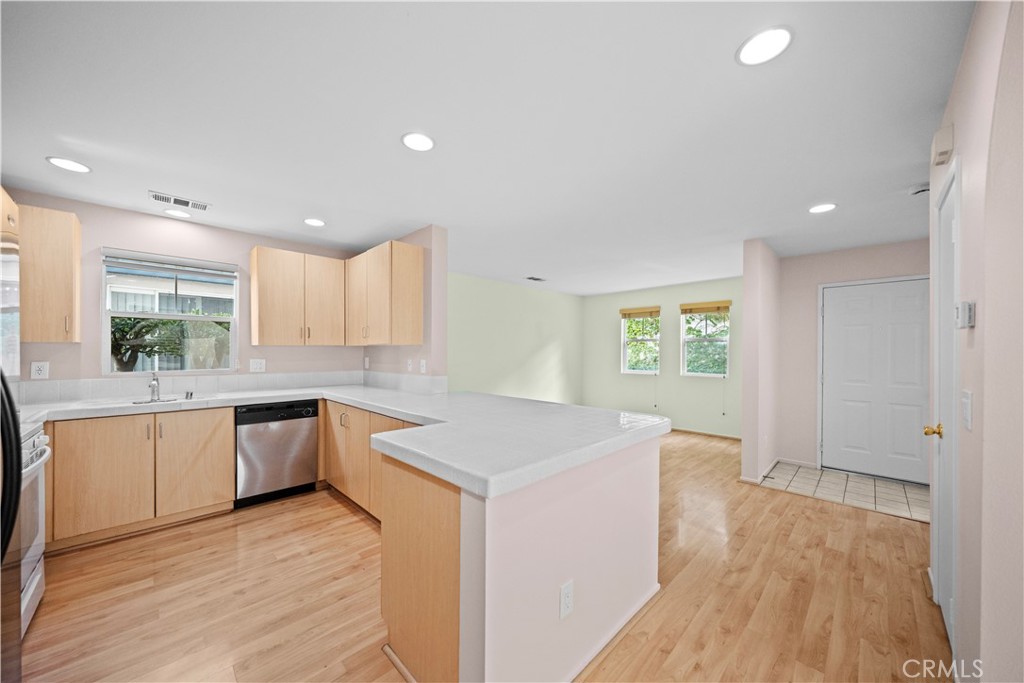 MLS #TR25217475 image #32