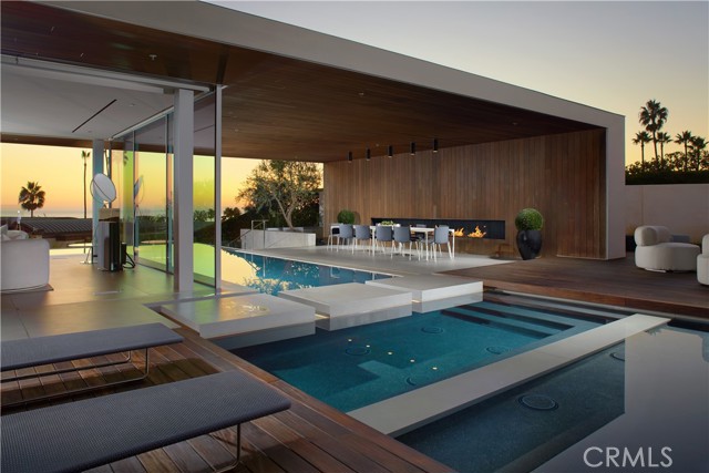 2460 Monaco Drive, Laguna Beach CA: https://media.crmls.org/medias/e8882bed-1b80-46d3-9e94-785869c1b1f5.jpg