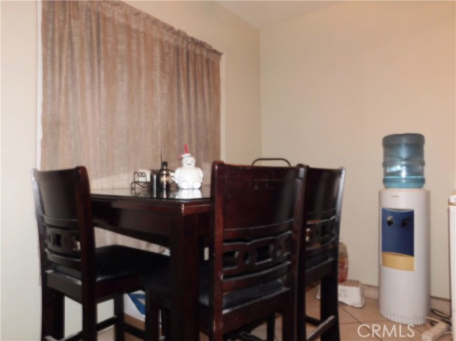 1319 S Downey Road, Los Angeles CA: https://media.crmls.org/medias/e88866f5-7fff-4d3d-b0d5-1b5c307b62d8.jpg