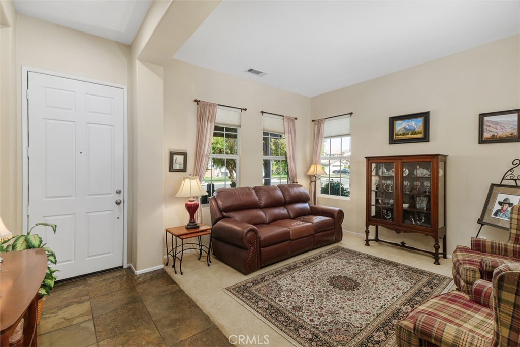 MLS #IV25162337 img 4