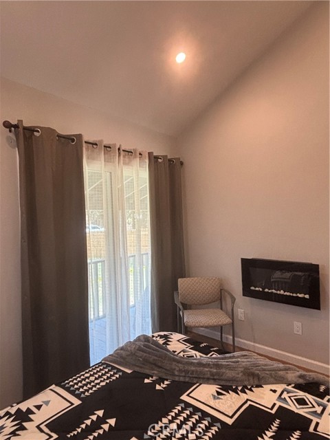 445 E Meadow Lane, Big Bear City CA: https://media.crmls.org/medias/e8893fd8-bdcc-4590-bffc-5eda0120973c.jpg