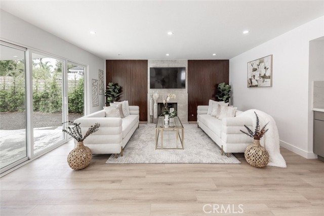 17101 Dearborn Street, Northridge CA: https://media.crmls.org/medias/e889805b-31b8-437f-926d-04b8fe04f910.jpg