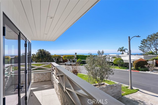 Detail Gallery Image 6 of 69 For 92 Monarch Bay, Dana Point,  CA 92629 - 5 Beds | 5/1 Baths