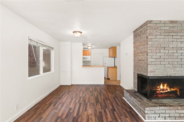 Detail Gallery Image 13 of 44 For 314 W Aeroplane, Big Bear City,  CA 92314 - 2 Beds | 2 Baths