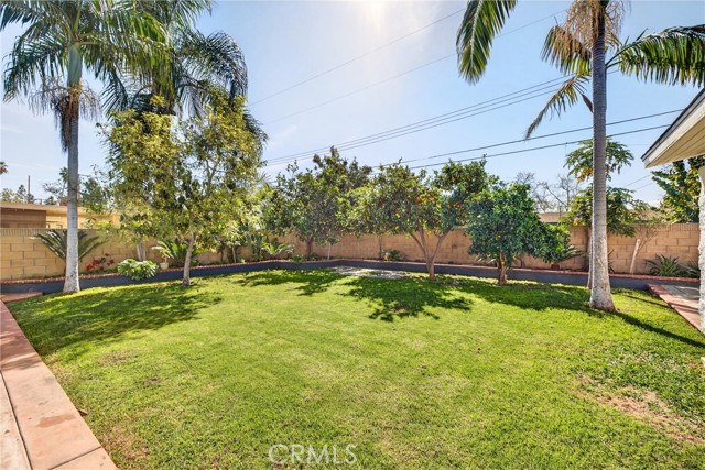 Detail Gallery Image 39 of 54 For 1626 E 15th, Santa Ana,  CA 92701 - 4 Beds | 2 Baths