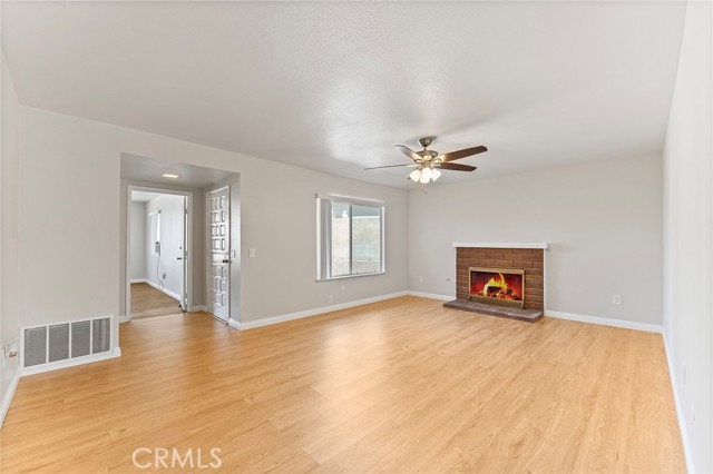 Detail Gallery Image 8 of 37 For 27875 Rainbow Ln, Highland,  CA 92346 - 3 Beds | 2 Baths