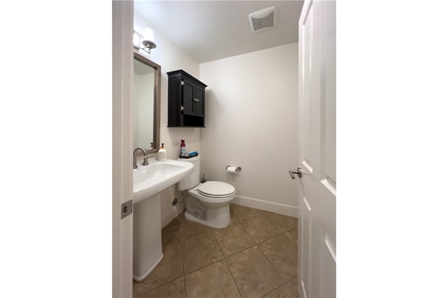 Detail Gallery Image 20 of 28 For 16 Fenix St, Rancho Mission Viejo,  CA 92694 - 3 Beds | 2/1 Baths