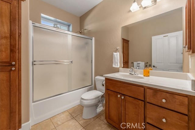 Detail Gallery Image 18 of 33 For 5326 Spearpoint, Weed,  CA 96094 - 4 Beds | 2/1 Baths