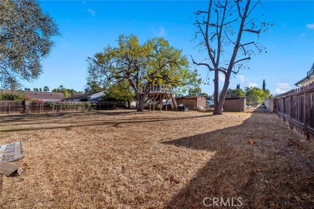 Detail Gallery Image 8 of 38 For 22660 Calvert St, Woodland Hills,  CA 91367 - 2 Beds | 1 Baths