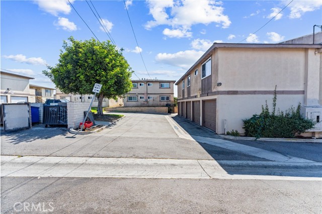 Detail Gallery Image 11 of 32 For 17431 Koledo Ln, Huntington Beach,  CA 92647 - – Beds | – Baths