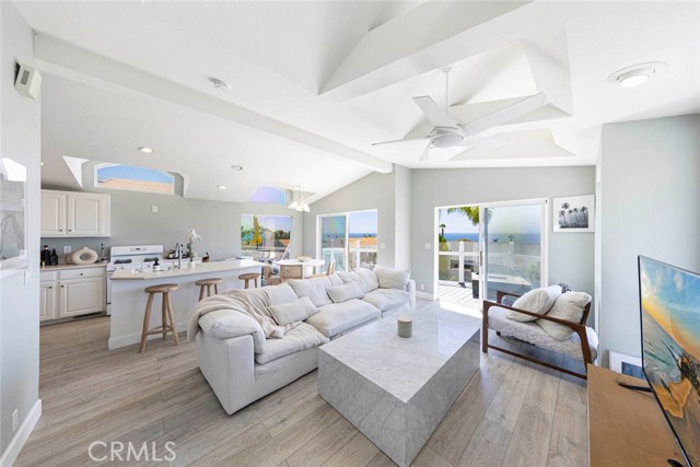 Detail Gallery Image 15 of 20 For 30802 Coast #C6,  Laguna Beach,  CA 92651 - 2 Beds | 2 Baths