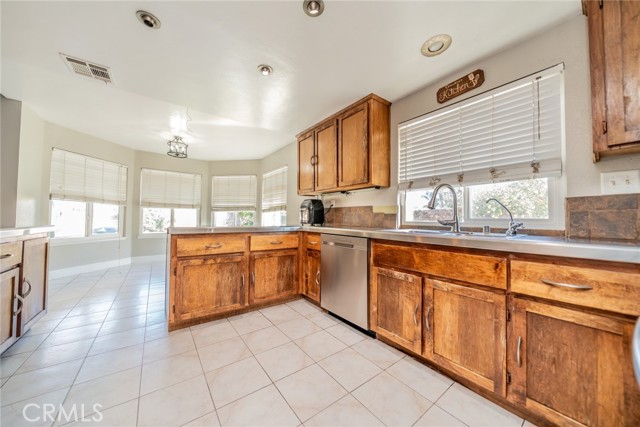 Detail Gallery Image 22 of 53 For 6744 Mission Grove, Riverside,  CA 92506 - 4 Beds | 2 Baths