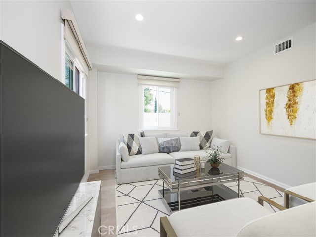 Detail Gallery Image 11 of 22 For 4312 Tujunga Ave #3,  Studio City,  CA 91604 - 2 Beds | 3 Baths