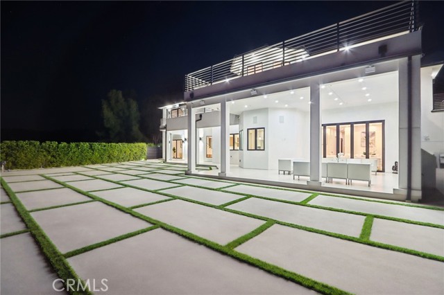 Detail Gallery Image 62 of 75 For 10511 Mary Bell Ave, Shadow Hills,  CA 91040 - 5 Beds | 5/1 Baths