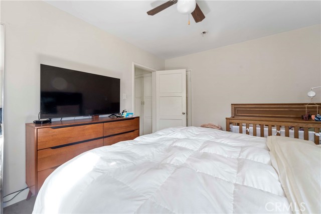 Detail Gallery Image 12 of 15 For 4051 Abourne Rd #D,  Los Angeles,  CA 90008 - 2 Beds | 1 Baths