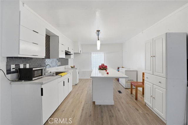 Detail Gallery Image 2 of 16 For 7142 Orangethorpe 12b,  Buena Park,  CA 90621 - 3 Beds | 2 Baths