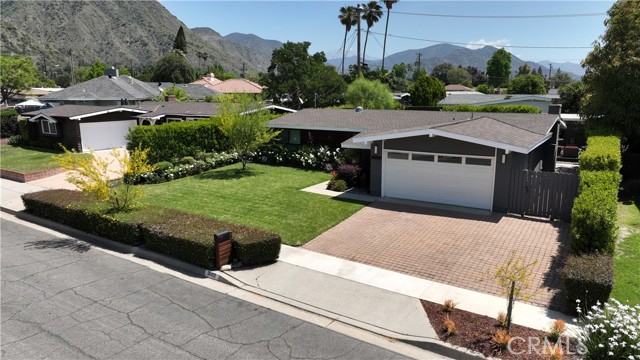 3082 Fish Canyon Road, Duarte CA: https://media.crmls.org/medias/e88e9d8d-670b-46a4-b25f-bca414f29b50.jpg