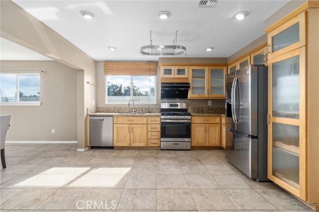 Detail Gallery Image 11 of 50 For 15335 Rolling Ridge Dr, Chino Hills,  CA 91709 - 4 Beds | 2 Baths