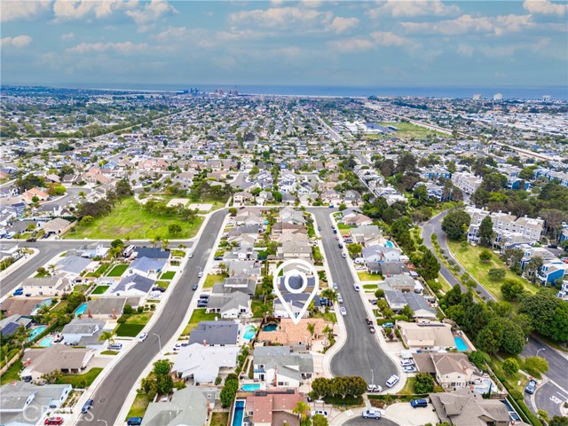 20162 S New Britain Lane, Huntington Beach CA: https://media.crmls.org/medias/e88f5986-bb51-42f9-a661-5332018a808d.jpg
