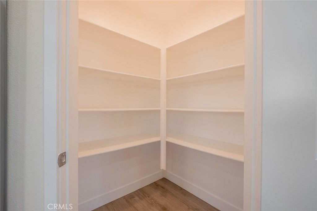 https://media.crmls.org/medias/e88f8efb-1cb0-4e75-b37d-388ad2a8c34a.jpg?preset=X-Large