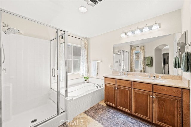 27620 Desert Gold Court, Murrieta CA: https://media.crmls.org/medias/e89096a0-65c3-484b-b6ad-27d82fba7a40.jpg