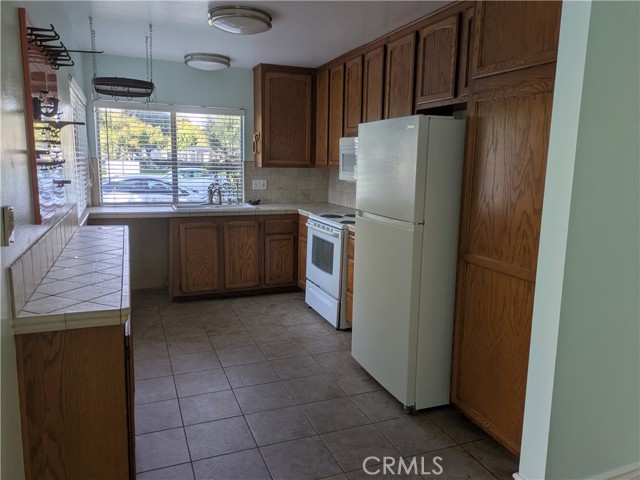 Detail Gallery Image 4 of 22 For 5428 E Snow Wood #D,  Anaheim,  CA 92807 - 2 Beds | 1 Baths