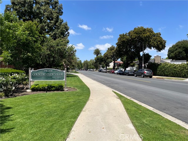 3719 Country Club Drive, Long Beach CA: https://media.crmls.org/medias/e890e4af-1a27-4a12-82ee-a9cee3662911.jpg