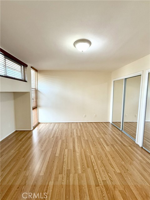5216 Lindley Avenue, Encino CA: https://media.crmls.org/medias/e890ea49-6883-4f45-a9e0-d91c4ae7c097.jpg