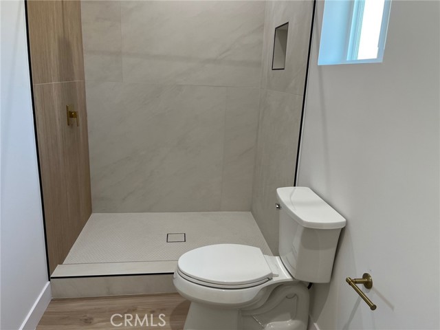 Image 15 of 21 For 566 Wamblee Lane 2