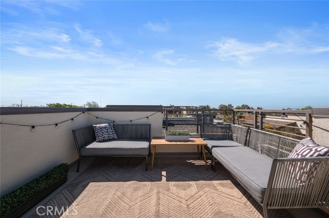 Detail Gallery Image 41 of 56 For 1807 Coastal Way, Costa Mesa,  CA 92627 - 2 Beds | 2/2 Baths