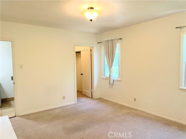 418 N Lucia Avenue, Redondo Beach CA: https://media.crmls.org/medias/e891b137-de9d-42d4-9ade-9b7c636858c3.jpg