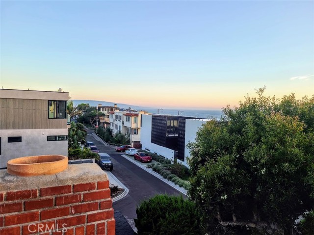 2904 Alma Avenue, Manhattan Beach, California 90266, 3 Bedrooms Bedrooms, ,2 BathroomsBathrooms,Residential,Sold,Alma Avenue,SB21204359