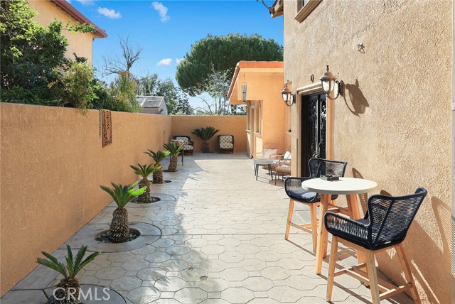 Detail Gallery Image 37 of 63 For 10610 Oak Tree Way, Sunland,  CA 91040 - 5 Beds | 4 Baths