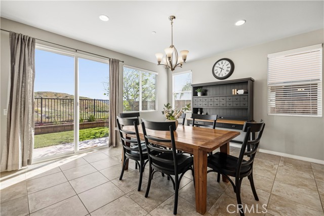 Detail Gallery Image 9 of 46 For 29105 N West Hills, Valencia,  CA 91354 - 4 Beds | 3/1 Baths