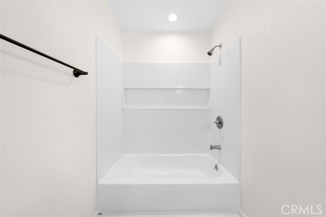 Detail Gallery Image 14 of 22 For 5025 Los Morros Way #45,  Oceanside,  CA 92057 - 3 Beds | 2 Baths