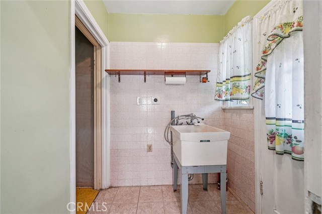 Detail Gallery Image 15 of 43 For 1002 N Florence Ave, Colton,  CA 92324 - 3 Beds | 2 Baths