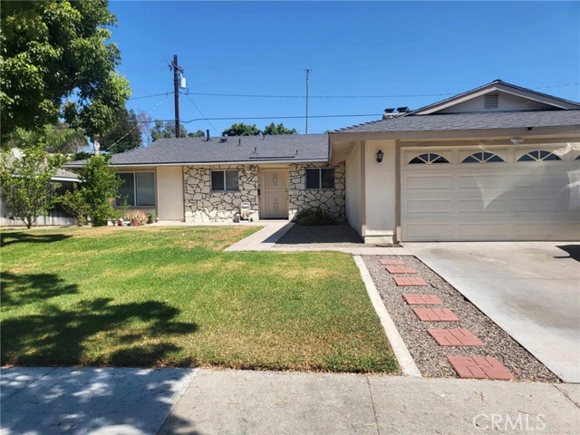 2725 E Maverick Ave, Anaheim, CA 92806