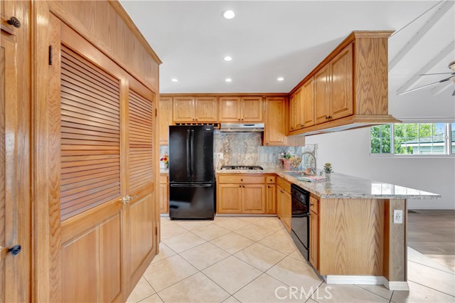 Detail Gallery Image 9 of 28 For 786 S Spanish Oak Ln, La Puente,  CA 91746 - 3 Beds | 1/1 Baths