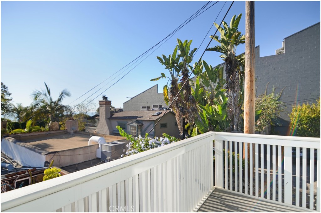 MLS #OC25246159 image #19