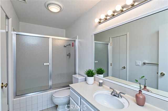 Detail Gallery Image 8 of 20 For 1168 E Foster Rd #B,  Santa Maria,  CA 93455 - 2 Beds | 1 Baths