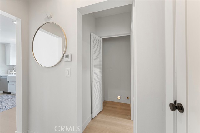 Detail Gallery Image 11 of 11 For 2626 Crestmoore, Los Angeles,  CA 90065 - 1 Beds | 1 Baths